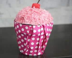Cupcake Valentine box