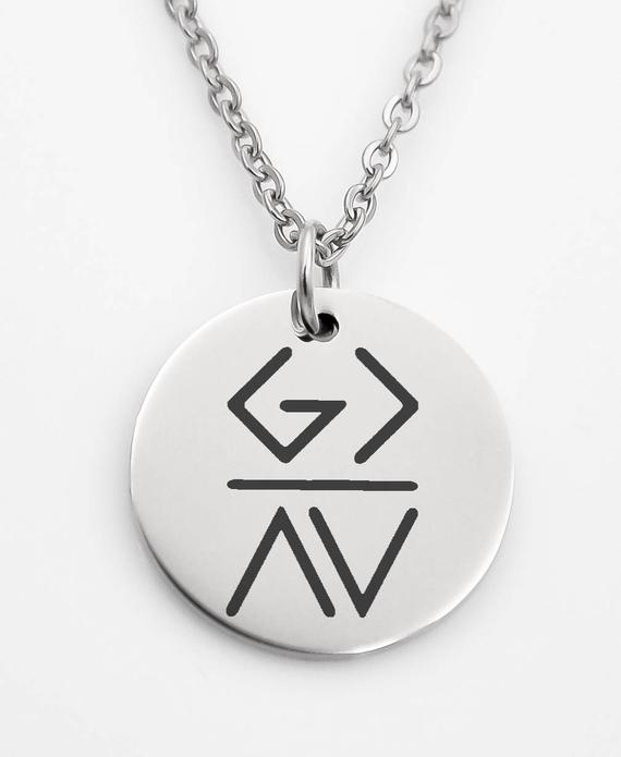 God is greater than the highs and the lows, Personalized simple disc Necklace