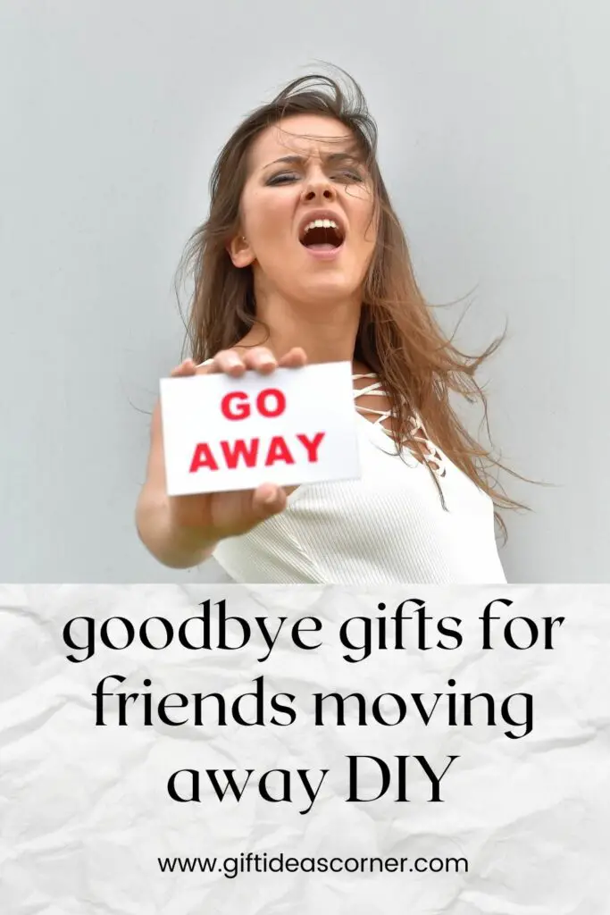 You deserve a goodbye gift that isn't just another candle. Make your friend's dorm room their new home with these funny, easy DIY gifts! The best part is they don't need any supplies other than what you find around the house! (Warning: this will make both of you laugh) #goodbye gifts for friends moving away diy
