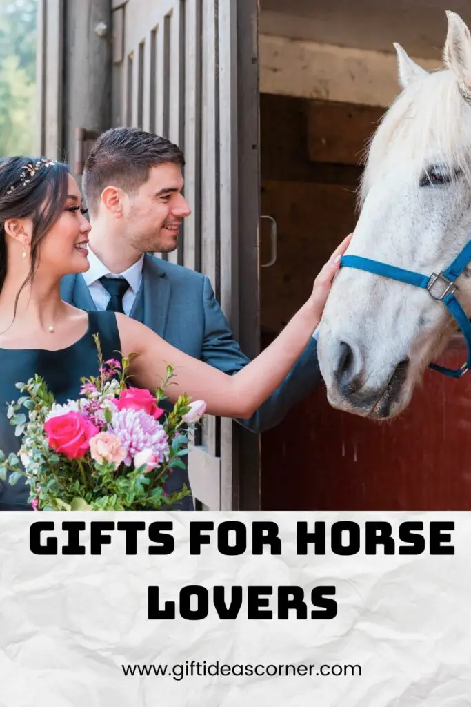 The holidays are fast approaching and you know what that means? Finding the perfect gift for your horse-loving significant other. Well, worry no more because we've got a list of 10 amazing gifts that will satisfy even the pickiest man in your life! From grooming to feeding, our top picks have something for every type of guy on your list. Ready to get started? Here's everything you need to know about finding the best horse gifts this season. #gifts for horse lovers
